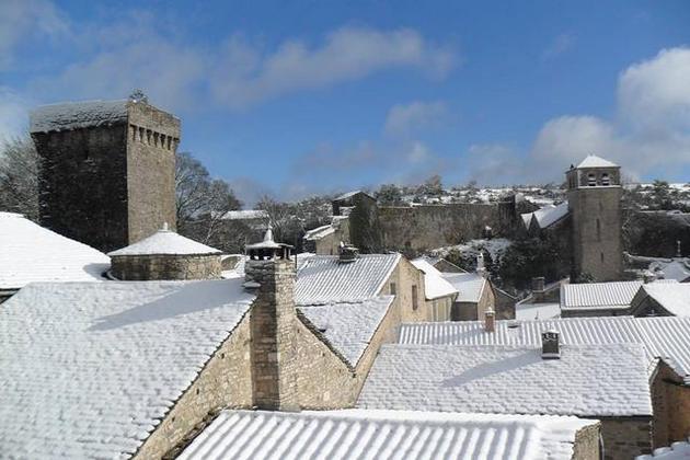 LA COUVERTOIRADE SOUS LA NEIGE